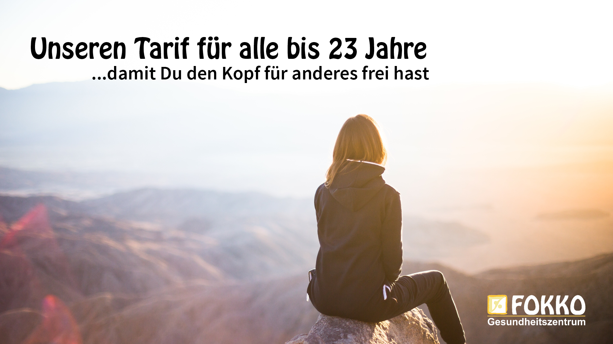Unseren Junge-Leute-Tarif gibt es für alle, die unter 23 Jahre alt sind. Ihr bezahlt bei einer Laufzeit von 6 Monaten 19,90€/Monat für Geräte- oder Kurstraining und 24,90€/Monat für das All-in Abo. Bei einer Laufzeit von 12 Monaten reduzieren sich die Kosten auf 14,90€/Monat bzw. 19,90€/Monat. Es fällt einmalig eine Bearbeitungsgebühr von 49,00€ an, in der bereits ein Vitalcheck enthalten ist.